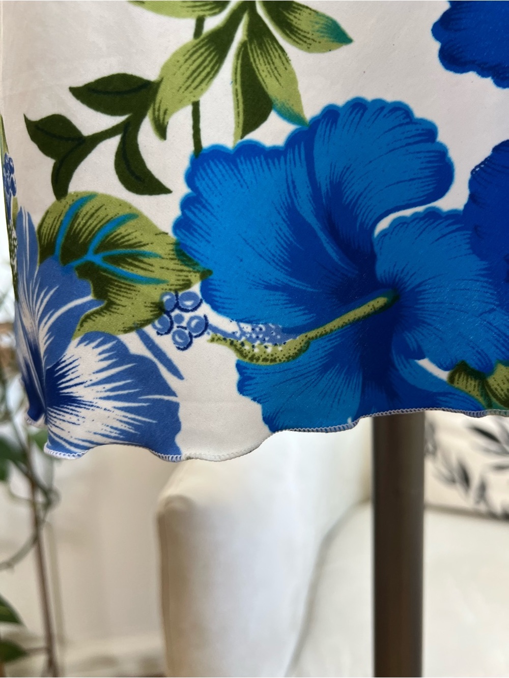 Rima White Floral Slip Dress with Blue Hibiscus Print EUC - Picture 7 of 7